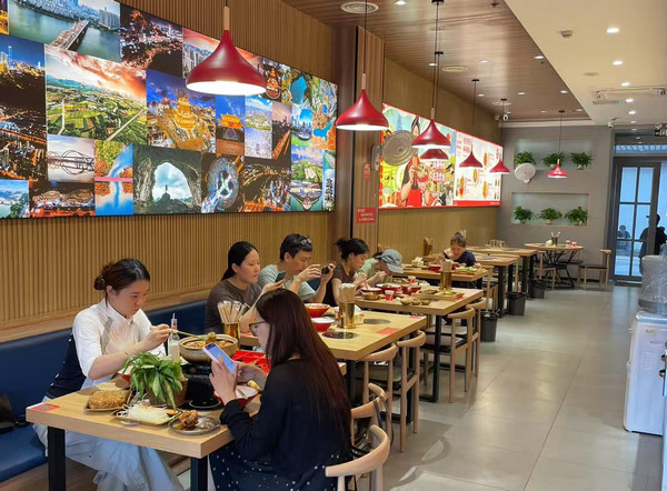 茂掌柜螺蛳粉：300+门店背后的标准化与本土化平衡术_1